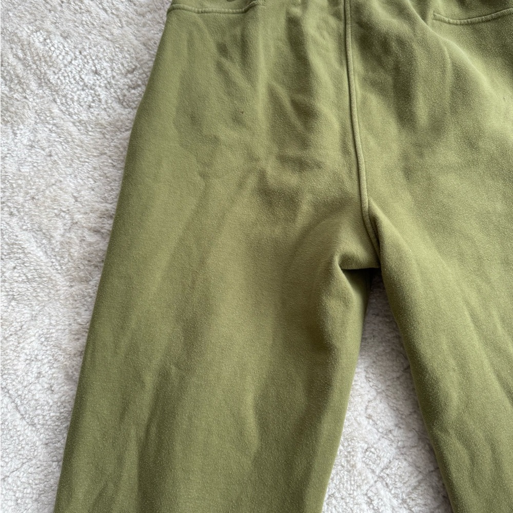 Lululemon Loungeful Straight Leg Pant- Bronze Green- Size 6 - Picture 4 of 6